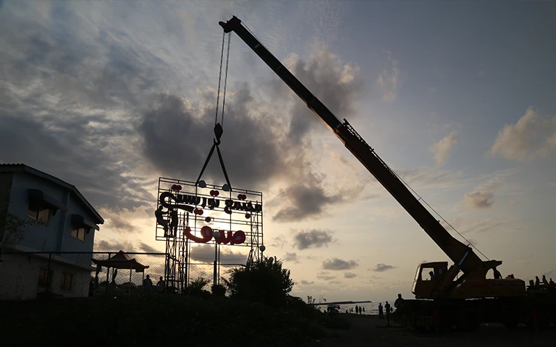 barjesteh page how install