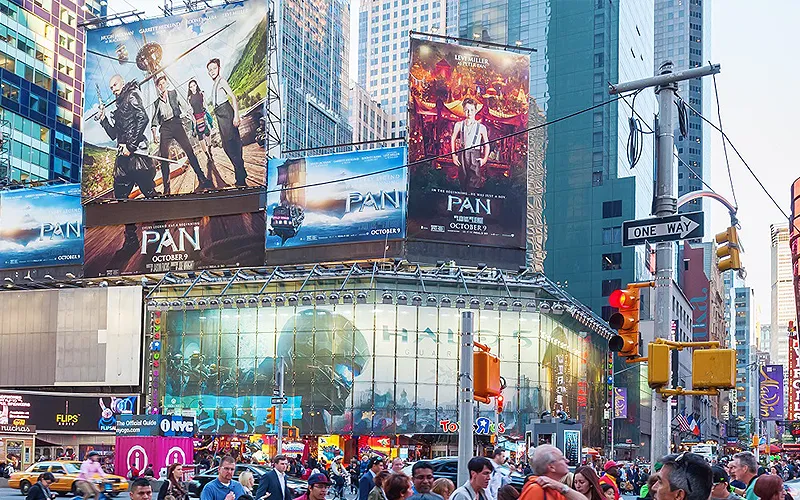 خدمات تبلیغات محیطی 2 why urban ads